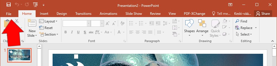 PowerPointin File-valikon avaaminen.